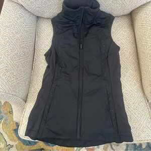 Lululemon Primaloft Vest, Size 6 Black